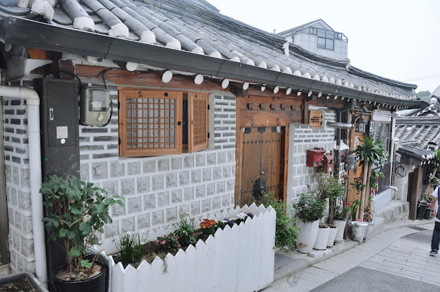 Bukchon Hanok Village (북촌한옥마을)
