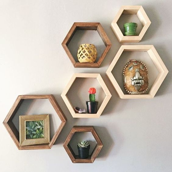 アイスキャンディーの棒で作るハニカムウォールラック, Handmade honeycomb wall rack by popsticks, 棒冰的棒变为六角形挂墙木架