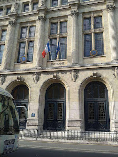 Universidade de La Sorbonne (Foto tirada por José Henrique Mendes) foto universidade de la sorbonne