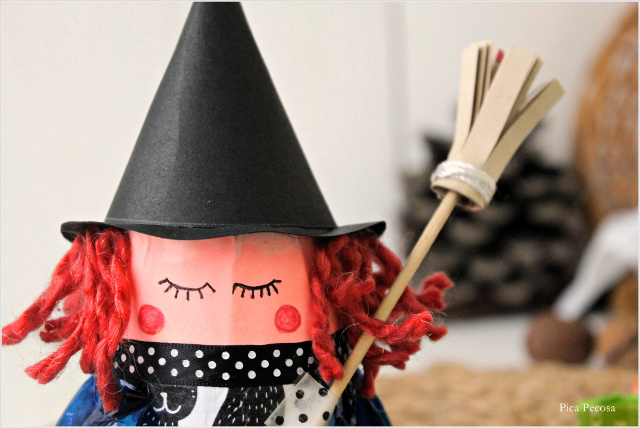 como-hacer-bruja-halloween-vaso-carton-reciclado-diy-pelo-ojos-coloretes
