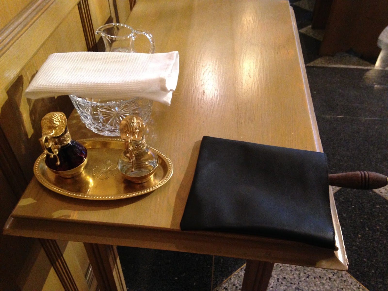 Servimus Unum Deum Latin Mass Altar Serving And Related Matters In