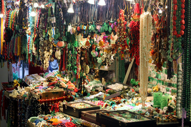Jade Market in Hong Kong | travel blog