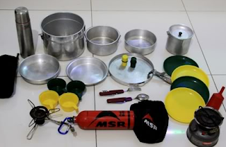 Perlengkapan mendaki gunung - peralatan masak Perlengkapan mendaki gunung - peralatan masak