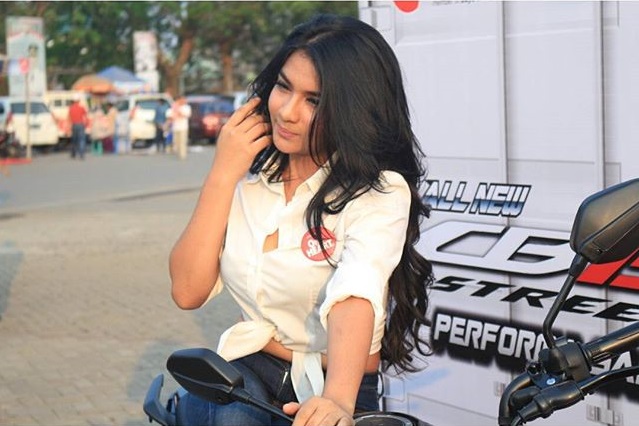 14 Foto Siva Aprilia Honda Speed Road Show 2015 Galeri Photo Hot Indonesian Photoshoot Model