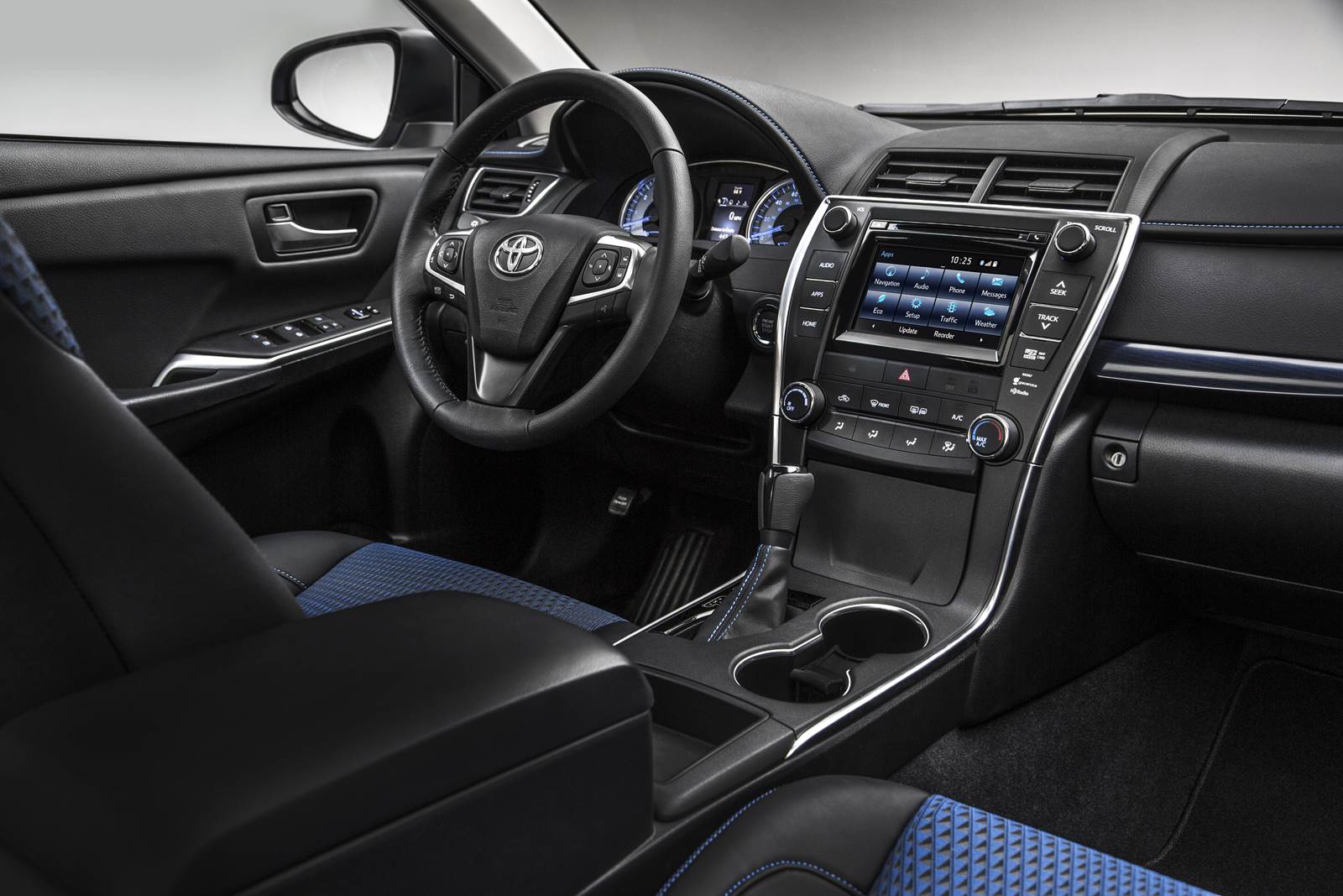 Toyota Camry 2016 Special Edition é apresentado nos EUA
