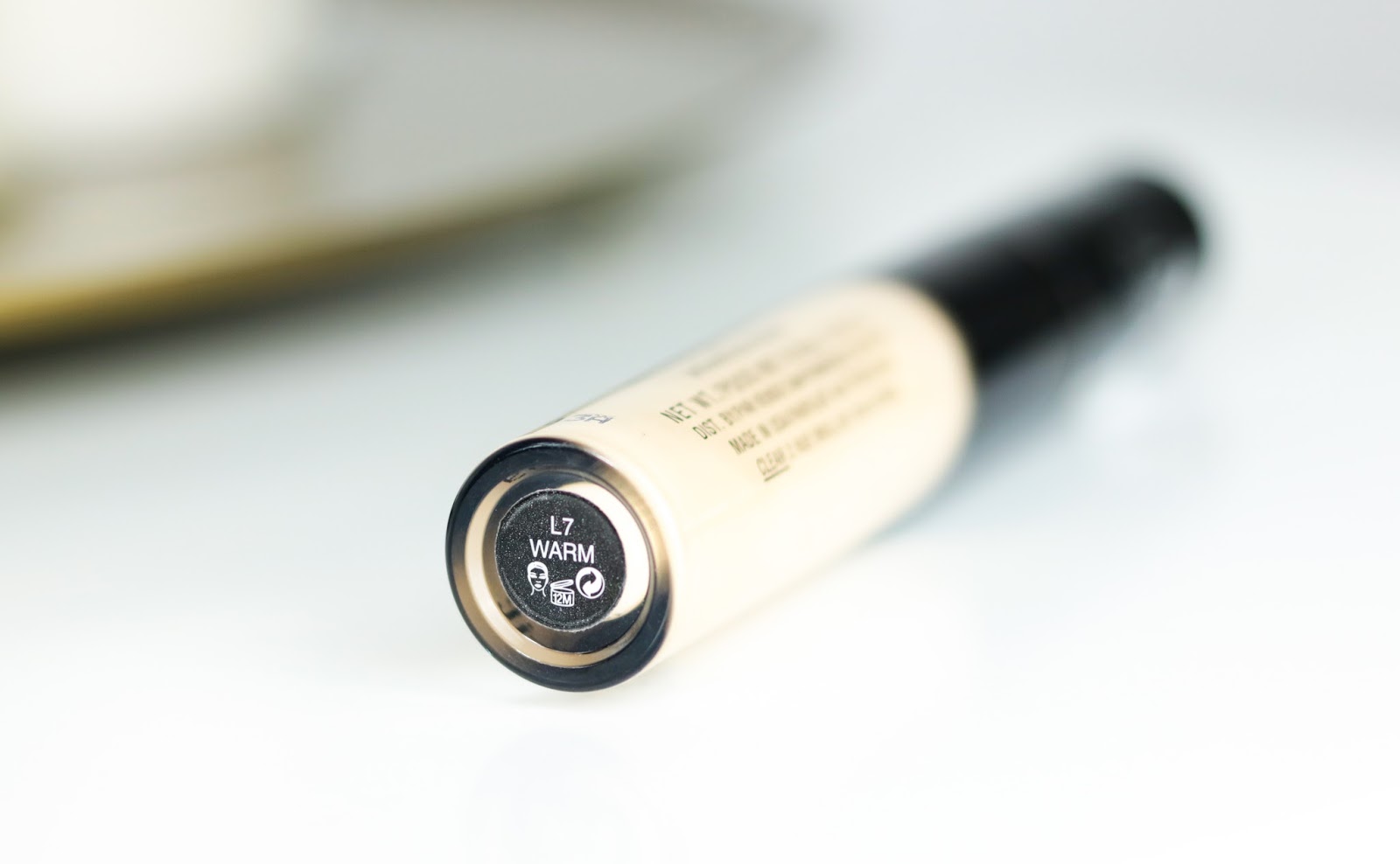 Le Lock It Concealer Crème de Kat Von D avis et swatch