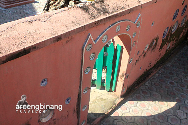 makam syekh maulana maghribi