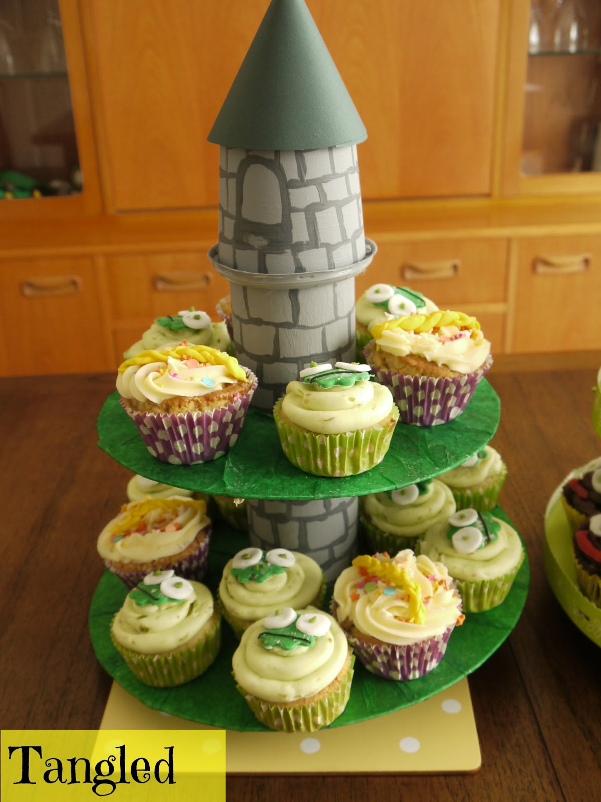 Heron's Crafts Cupcake Wars Home Edition