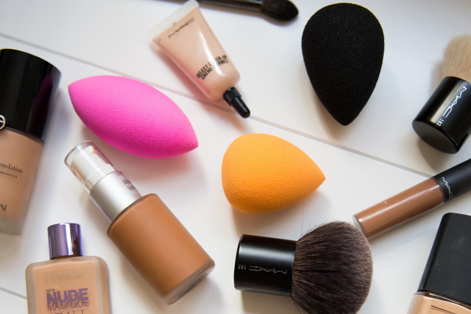 The Beauty Sponge Blender Pro Mia Loves Pretty The Beauty Sponge Blender Pro
