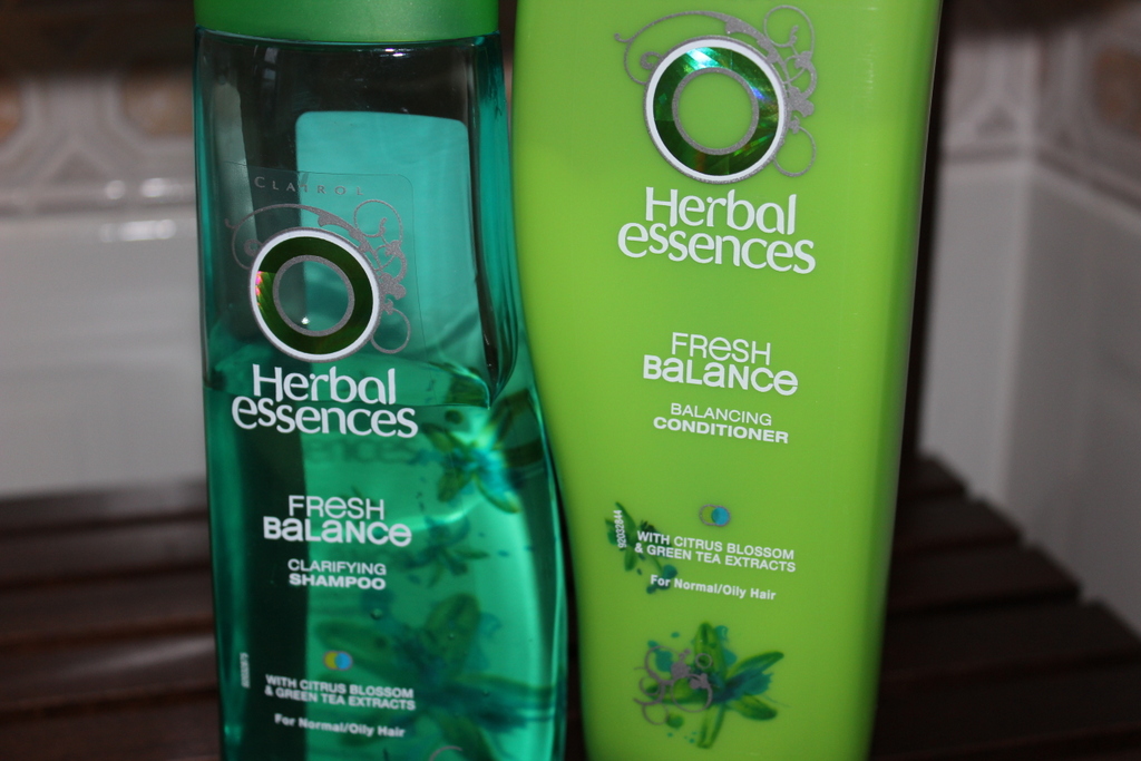 Хербал эссенс. Herbal Essences зеленый. Гель для душа Herbal Essences. Ополаскиватель для волос Herbal Essences. Herbal Essences мята.