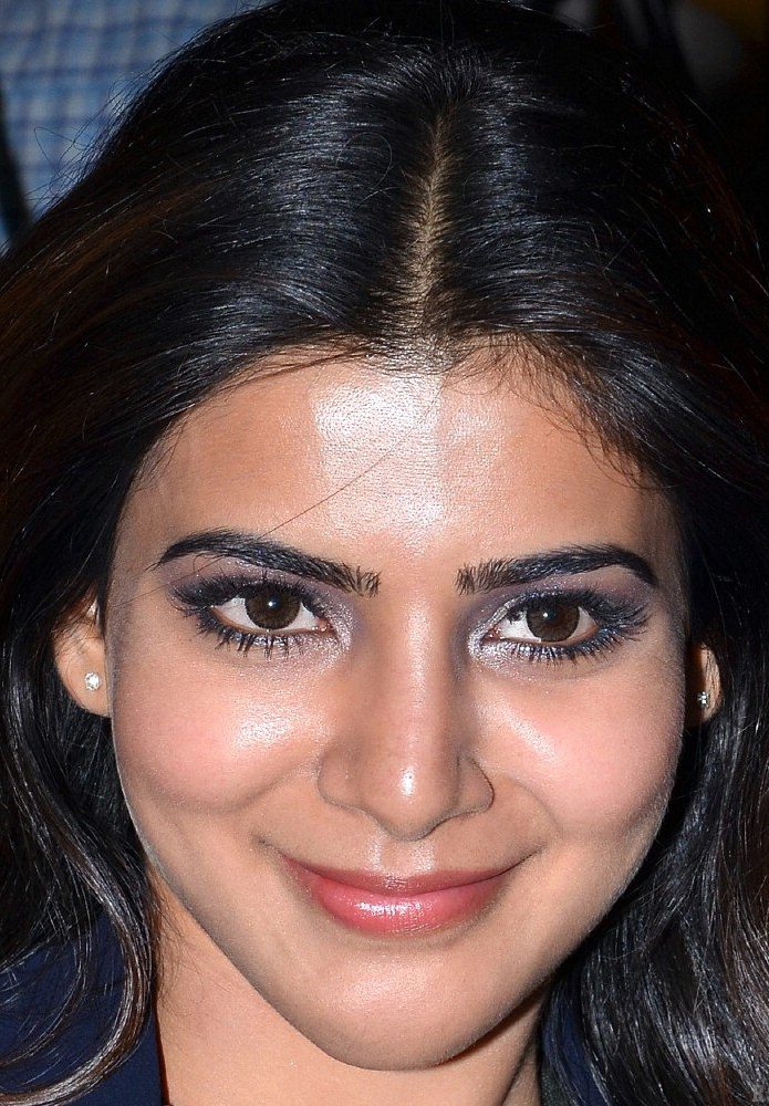 Indian Actress Samantha Smiling Face Close Up Images