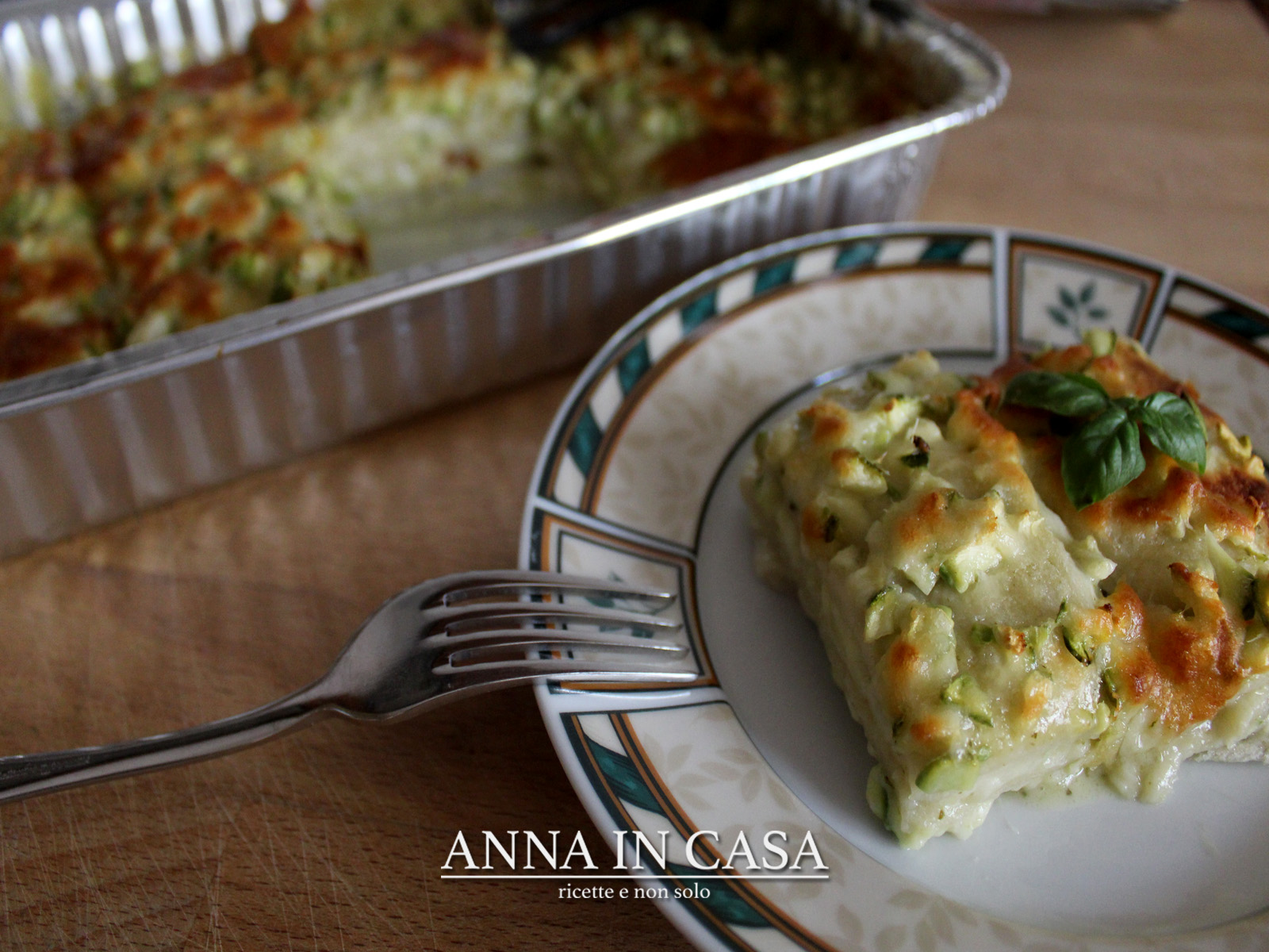 Lasagne di pane al pesto e zucchine Ricetta ed ingredienti dei