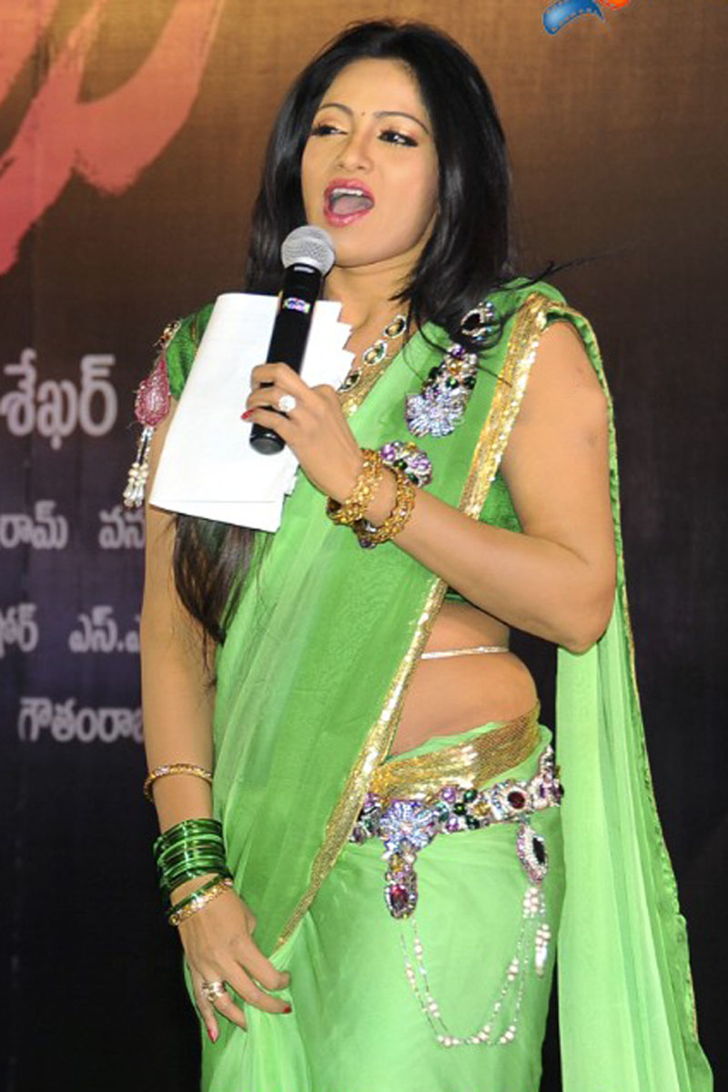 udayabhanu-green-low-hip-saree+%25281%25