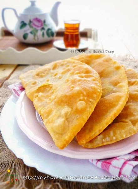 Çiğ Börek / Turkish Raw meat pastry