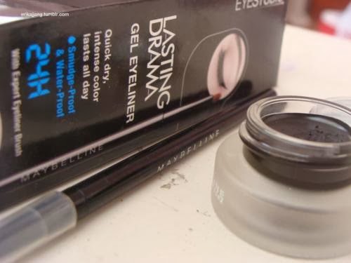 nila's kingdom: My daily look ( cara makeup simple, produk