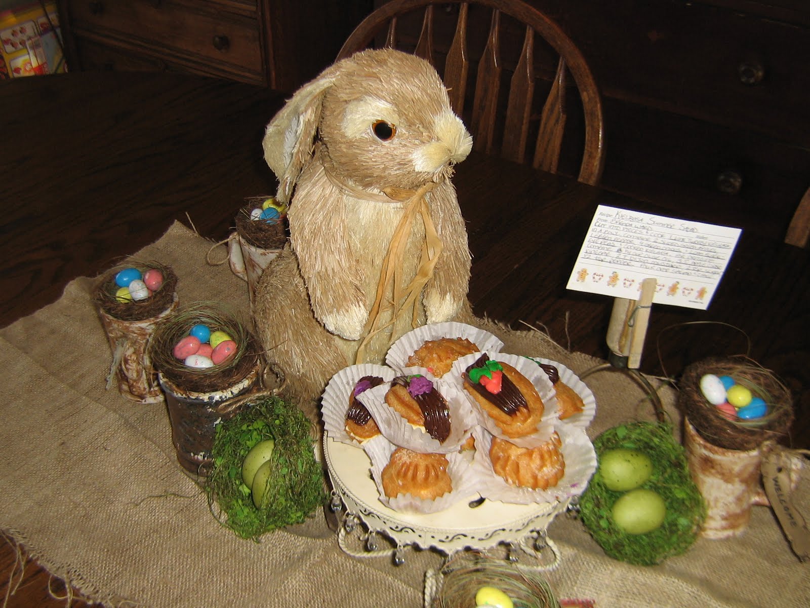 MyAntiqueBarn: Easter Brunch Decor Ideas