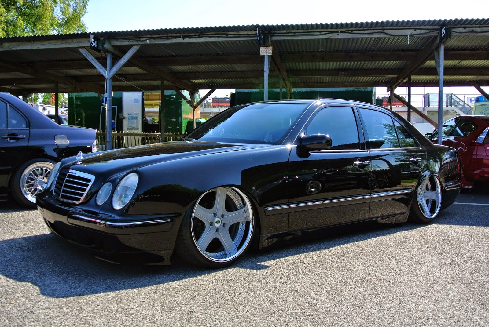 Mercedes-Benz E-Klasse W210 Stance Style | BENZTUNING