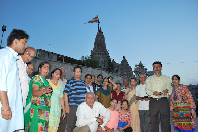 Travel mates @ Dwarkadheesh Temple Travel mates @ Dwarkadheesh Temple