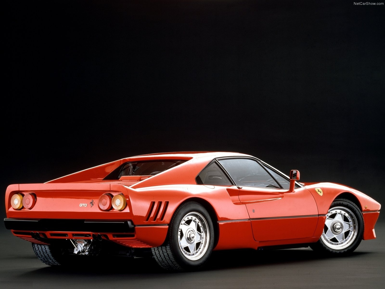CAR WAllPapers: Ferrari 288 GTO (1984) wallpaper