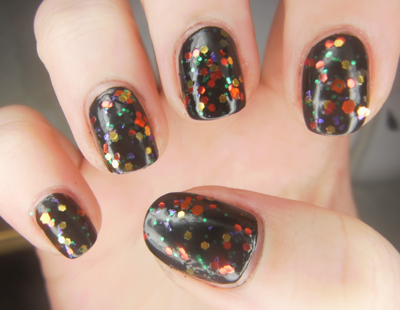 SpecialGirl Nails SunTriedDay Black Cat Lacquer Ice Truck Killer
