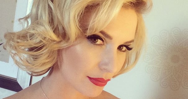 Renee Young Shows Off Her Baby Bump