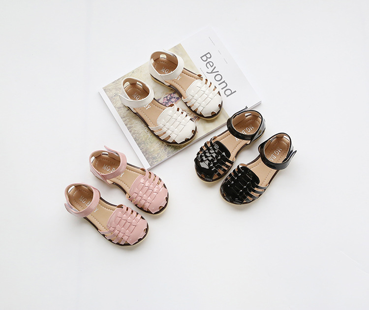 sandal be gai 3-5 tuoi