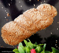 Μικρά ψωμάκια - πλεξουδάκια με αλεύρι ζέας και σουσάμι  - by https://syntages-faghtwn.blogspot.gr