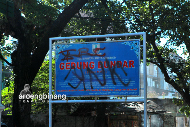 gedung bundar cirebon