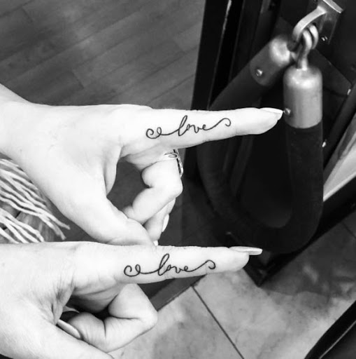 Estes correspondência amor tats