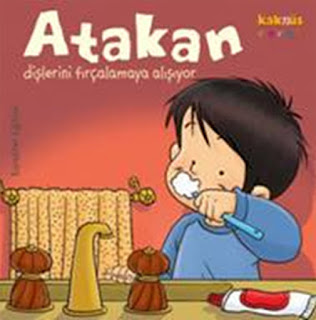 Atakan Dişlerini Fırçalamaya Alışıyor Atakan Dişlerini Fırçalamaya Alışıyor