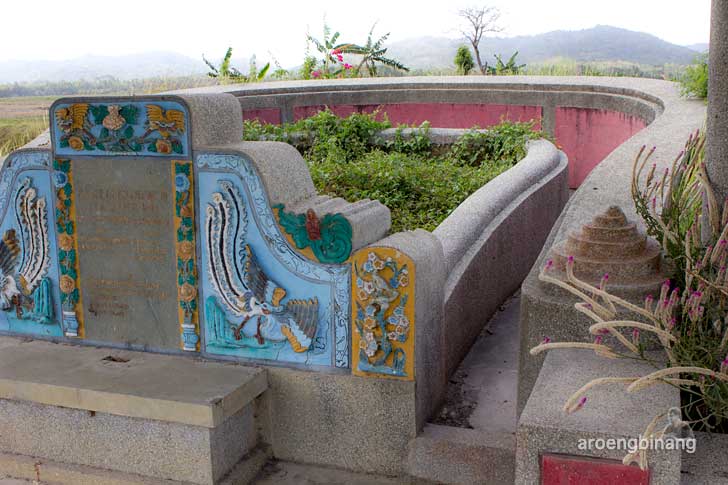 makam ra tan peng nio kalapaking