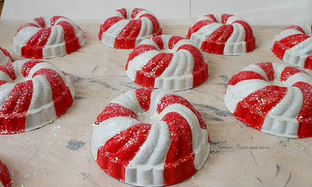 Vintage, Paint and more... red and white candy stripe painted vintage jello molds glittered to make a vintage Christmas wreath