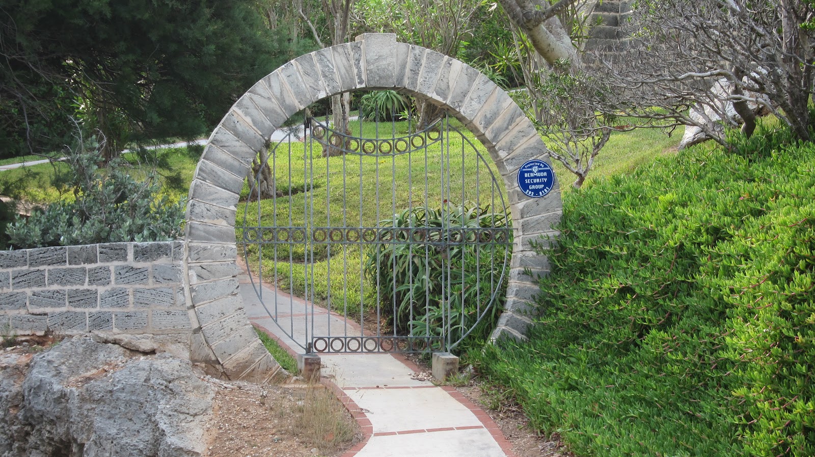 7 Keystone Arch