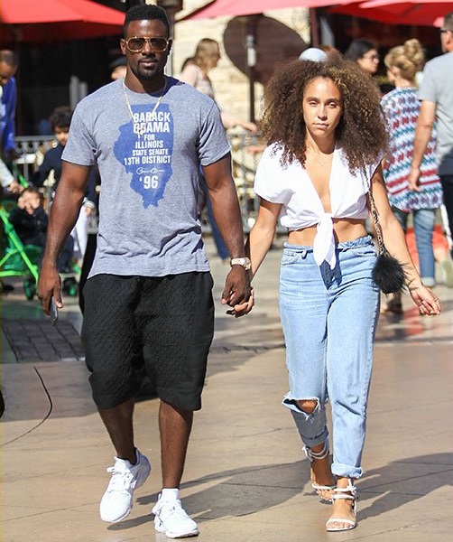 to Media Link Blog Lance Gross Is Spotted out With His Wife