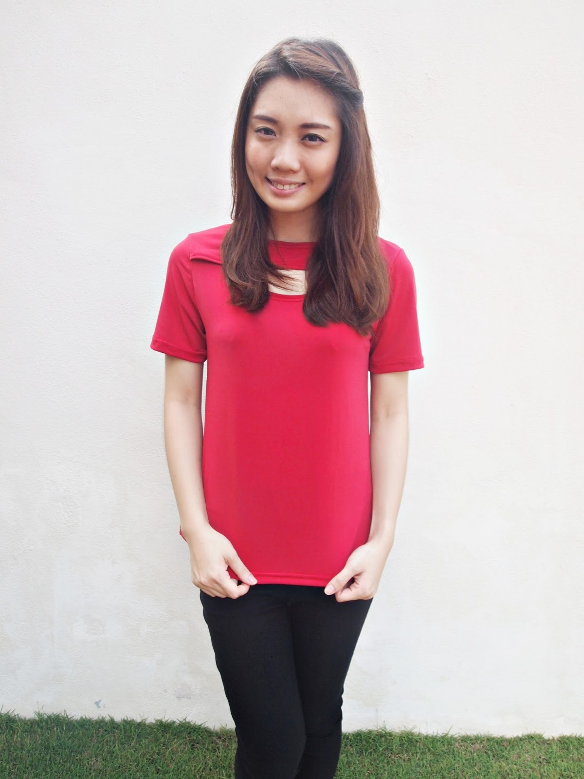 A Spoonful Of Clothes FERN Basic Cutout Tee [LEFT WHITE] RM29