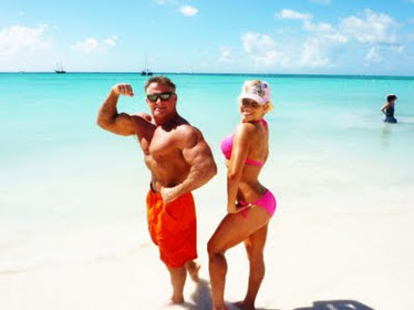 Shawn Rene & Her Dad! Aruba Beach Family Vacation Candid Photo