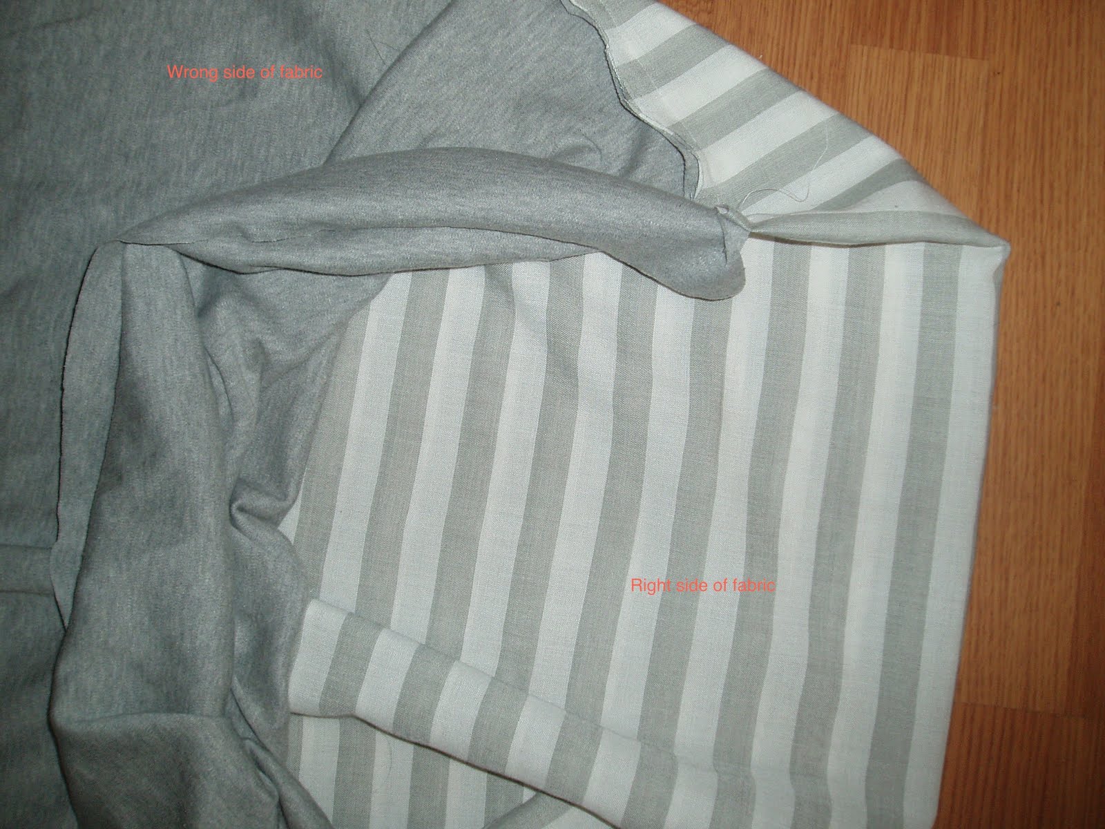 owen's olivia Simple Pillowcase Dog Bed {Tutorial}