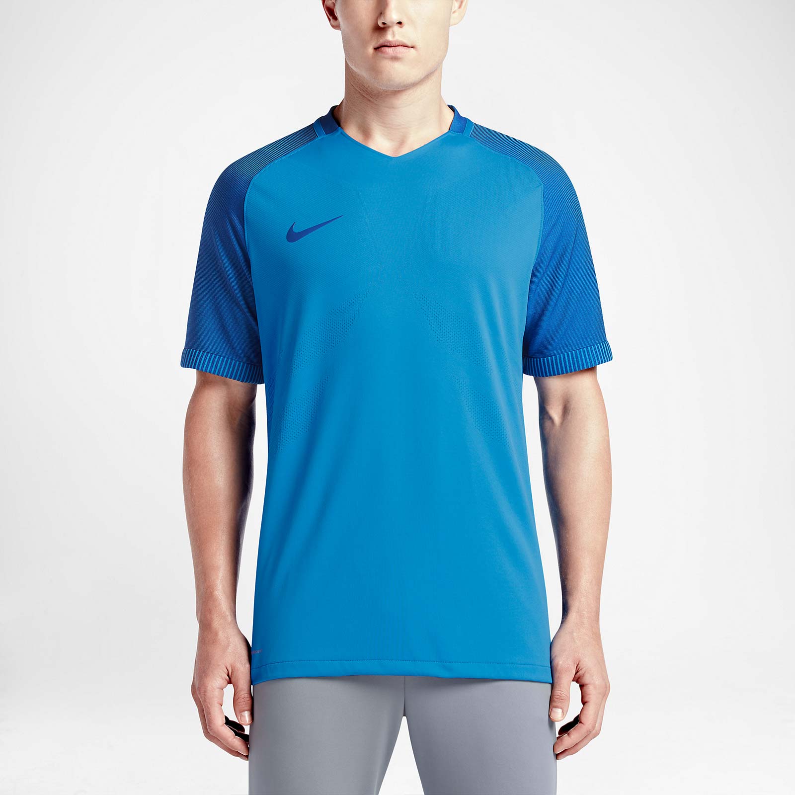 nike aeroswift elite