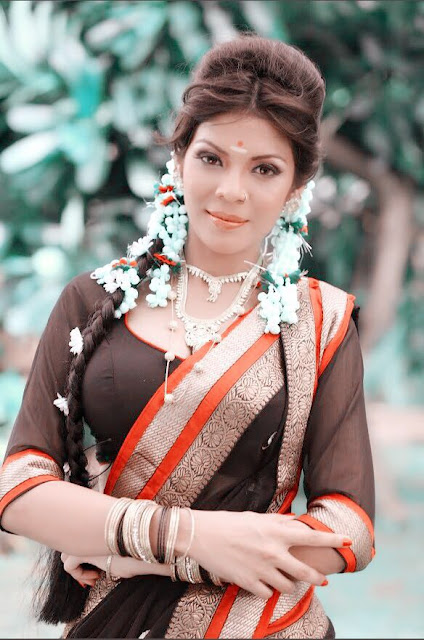 Aanchal Soni in Orange Saree Aanchal Soni in Orange Saree