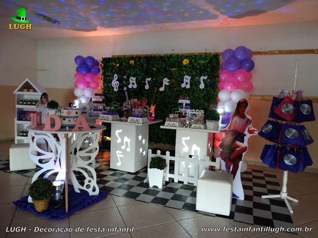 Decoração de festa tema Violetta - Provençal com muro inglês Decoração de festa tema Violetta - Aniversário feminino - Recreio - RJ