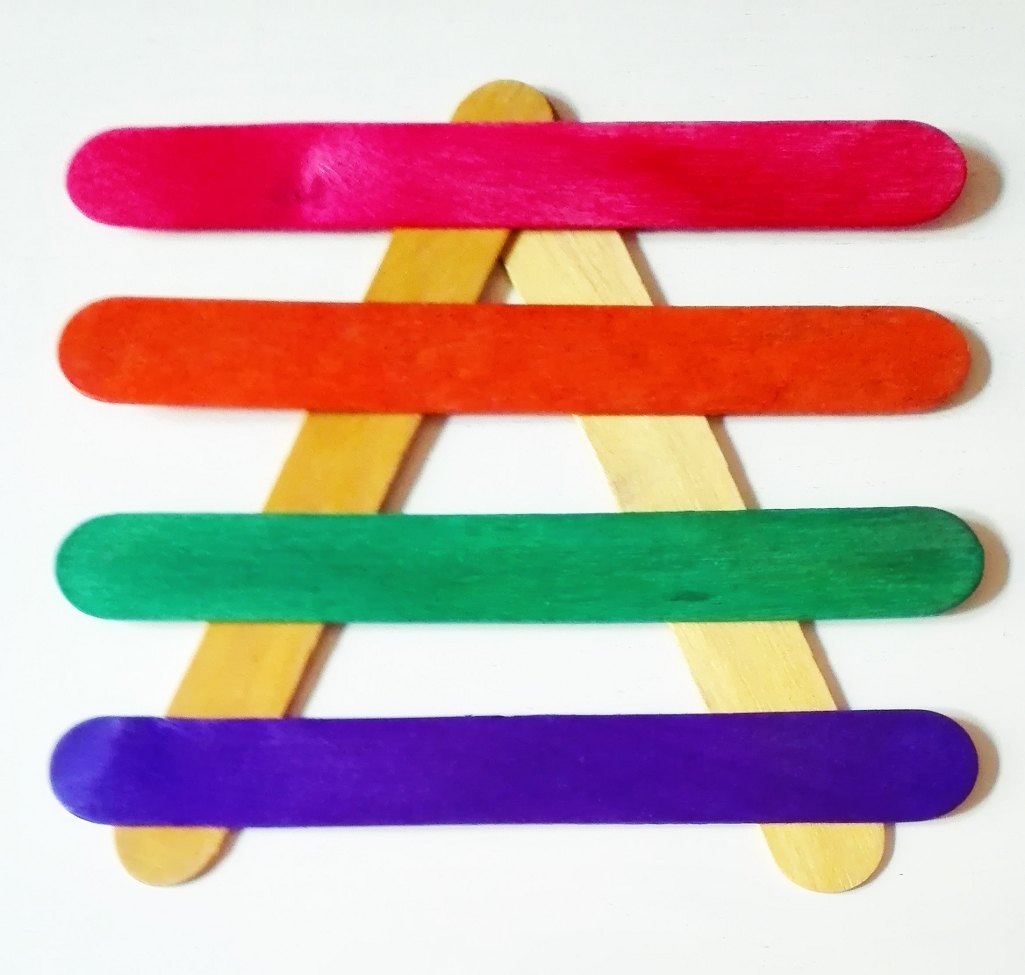 CiaU Come realizzare degli xilofoni colorati con stick di legno