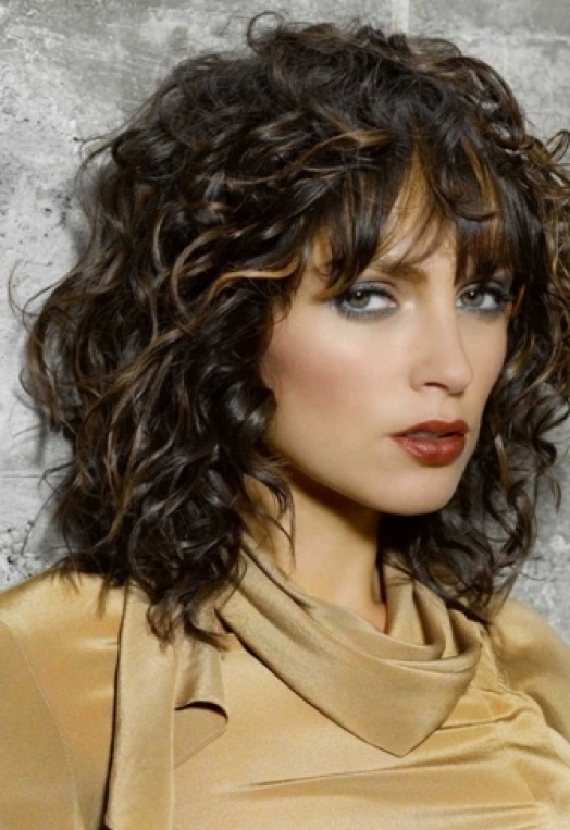 CUTE SHORT HAIRSTYLES ARE CLASSIC Medium Curly Hairstyles CUTE SHORT HAIRSTYLES ARE CLASSIC Medium Curly Hairstyles