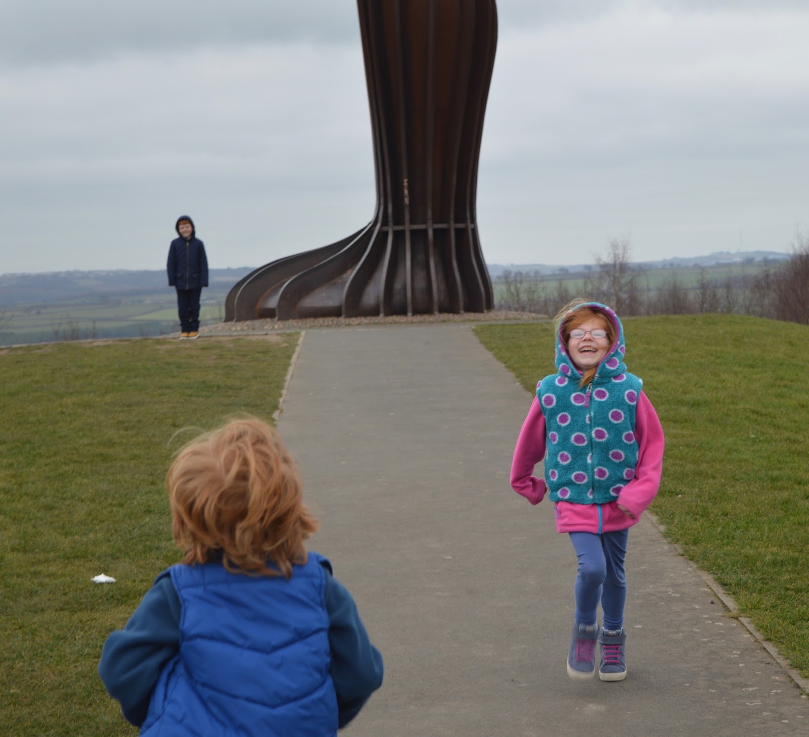 Why you should sign up to Outdoor Classroom Day | Thursday 18th May 2017 - angel of the north