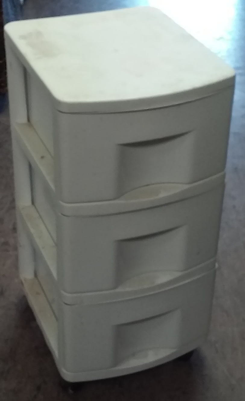 UHURU FURNITURE & COLLECTIBLES SOLD **REDUCED** 3Drawer Plastic