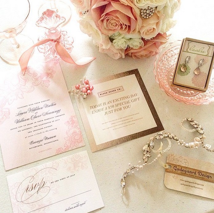 The Ultimate Giveaway for the Vintage Bride! | The Perfect Palette