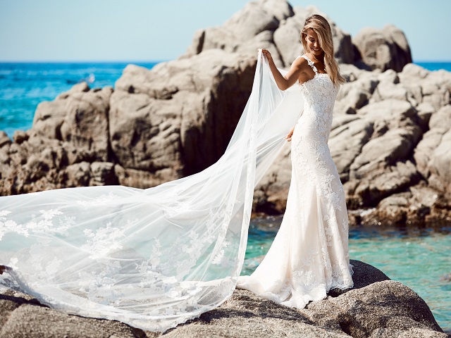studio st. patrick vestido novia pronovias sensual elegante ajustado