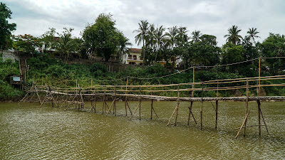The bamboo bridge over the Nam Khan river