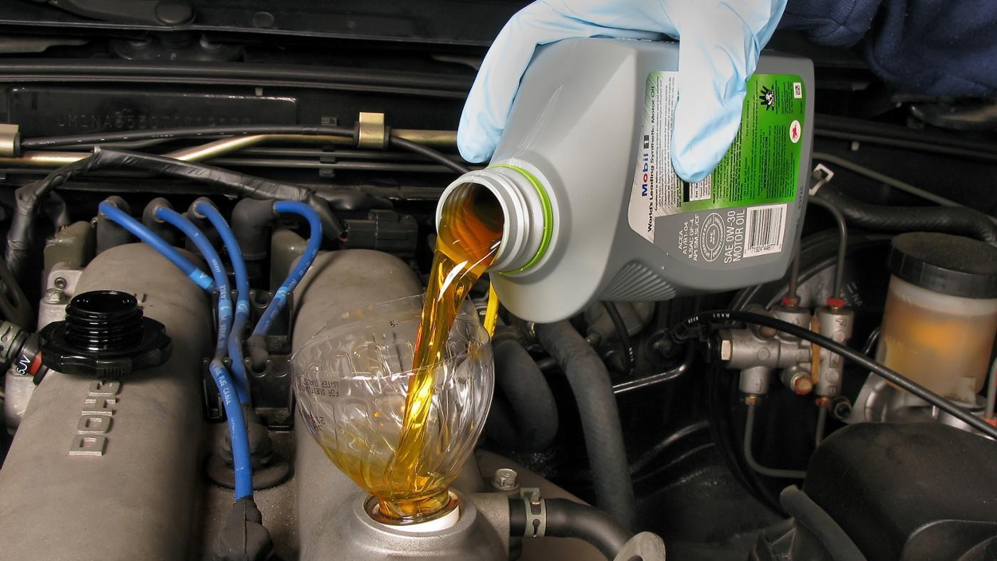 Signs of Low Transmission Fluid Symptoms - AutoReportNG