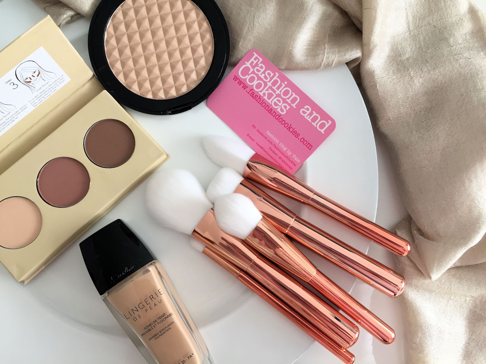 Makeup Revolution Ultra Metals Revolution makeup brushes review on Fashion and Cookies beauty blog, beauty blogger