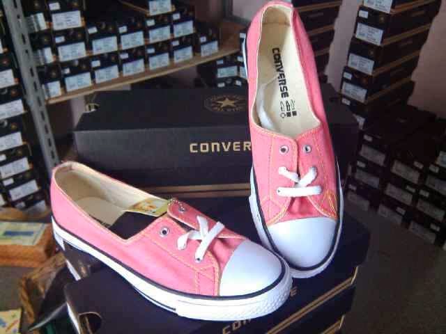 toko sepatu converse original di jakarta